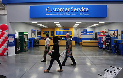 Walmart-customer-service-in-store