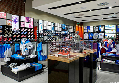 Foot-Locker-inside-store